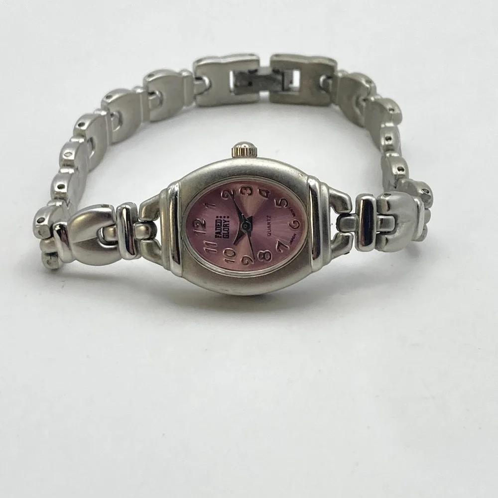 Vintage Faded Glory Women's Watch Matte Silver Tone Pink Oval New Battery 6.5